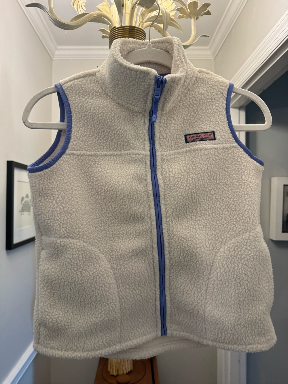 Vineyard Vines Cream Sherpa Vest with Blue Trim